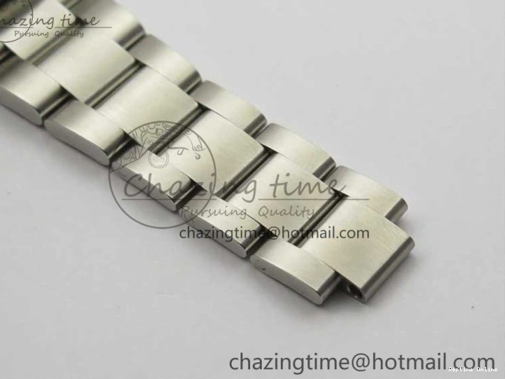 0107 Sea-Dweller DEEPSEA 116660 GMF 316L Steel Black Dial on SS Bracelet A UrbanChic 2959